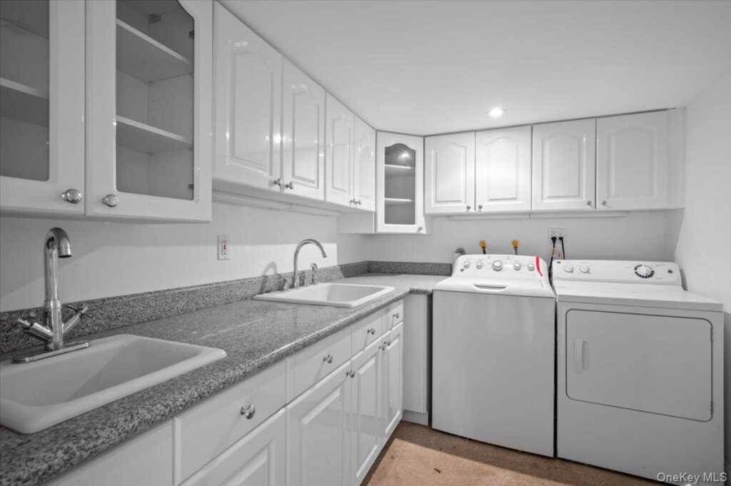 98 Rosehill Avenue, New Rochelle, NY 10804 - Photo 31 of 34