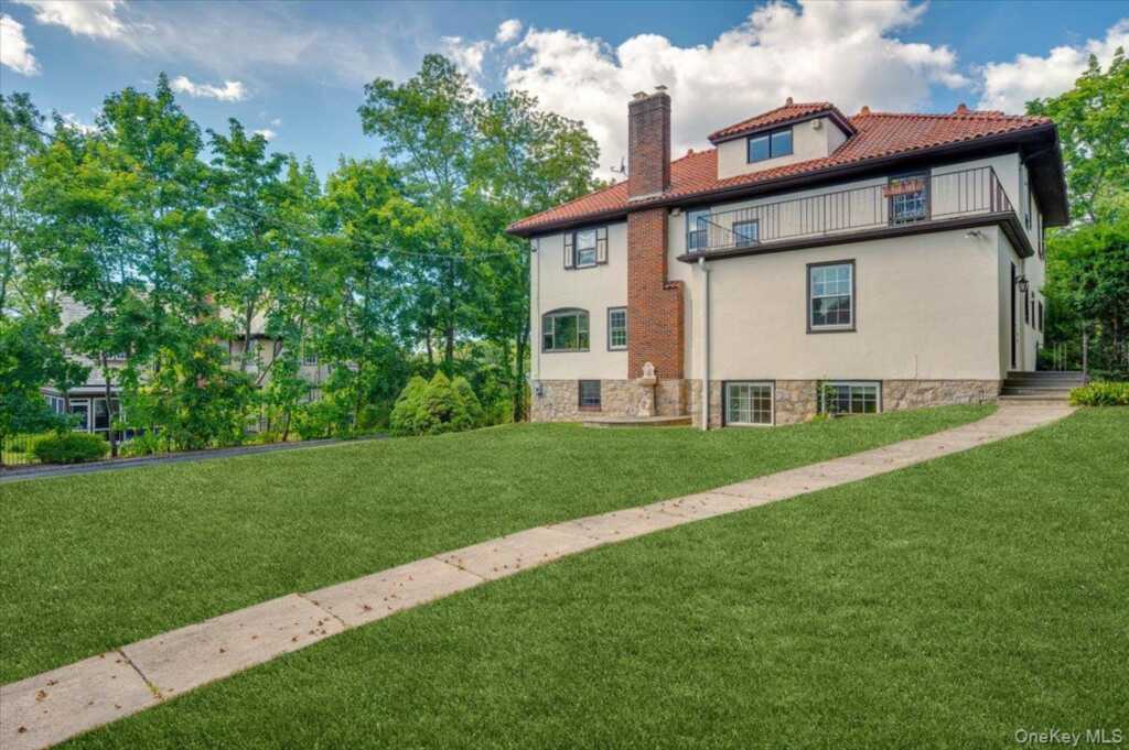 98 Rosehill Avenue, New Rochelle, NY 10804 - Photo 33 of 34