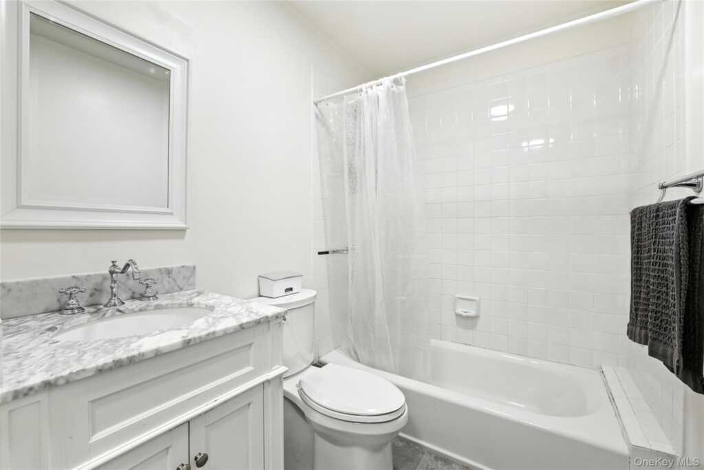 134-136 Dearborn Avenue, Rye, NY 10580 - Photo 22 of 37