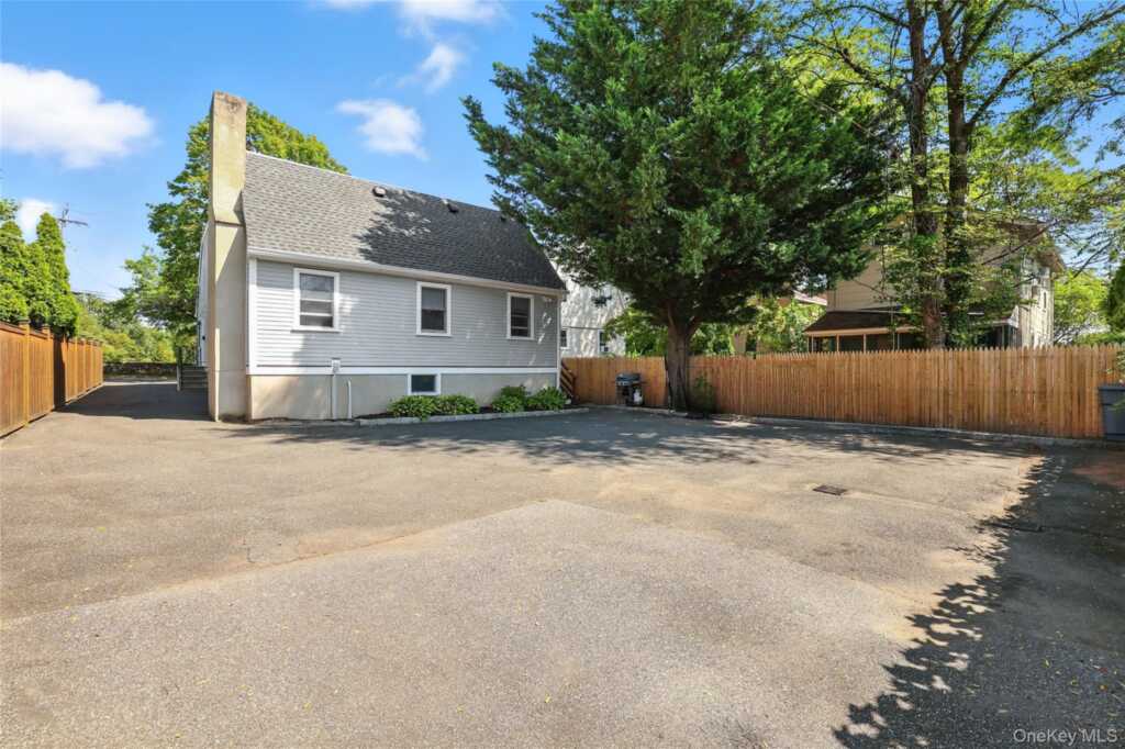 134-136 Dearborn Avenue, Rye, NY 10580 - Photo 29 of 37
