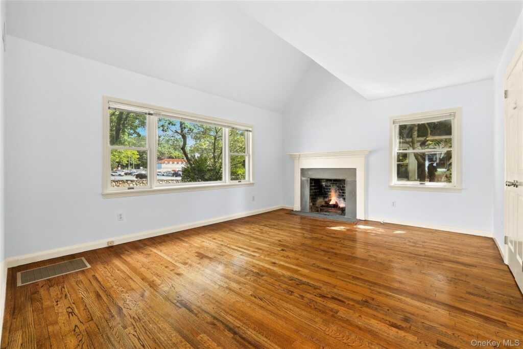 134-136 Dearborn Avenue, Rye, NY 10580 - Photo 3 of 37