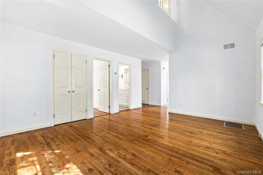 134-136 Dearborn Avenue, Rye, NY 10580 - Photo 4 of 37