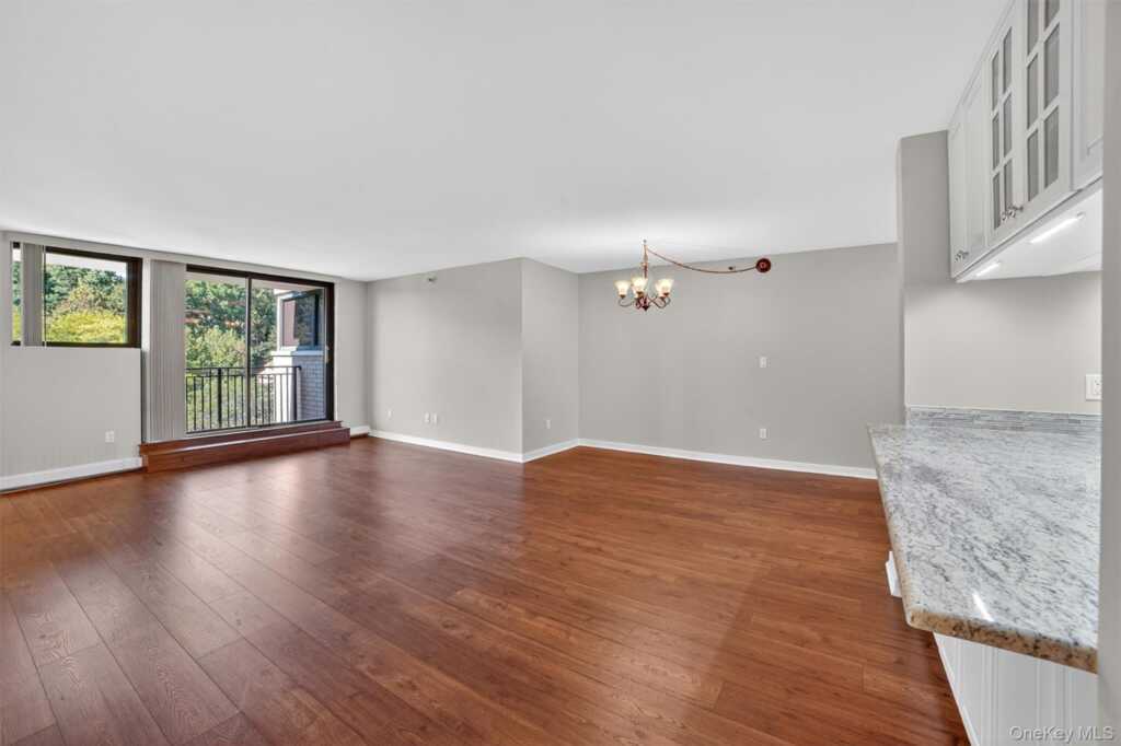 25 Rockledge Avenue, Unit #901W, White Plains, NY 10601 - Photo 10 of 33