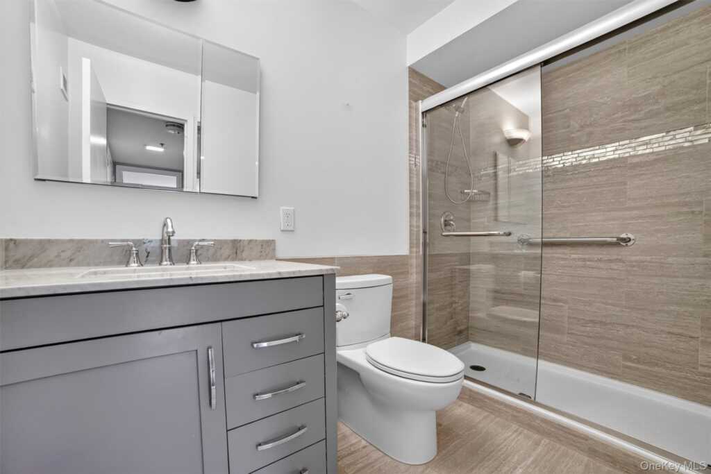 25 Rockledge Avenue, Unit #901W, White Plains, NY 10601 - Photo 24 of 33