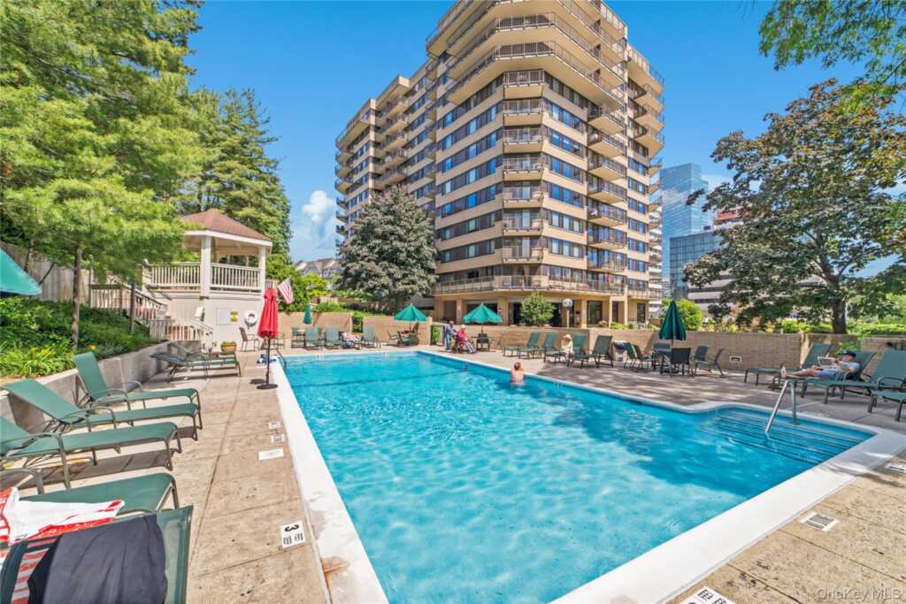 25 Rockledge Avenue, Unit #901W, White Plains, NY 10601 - Photo 33 of 33