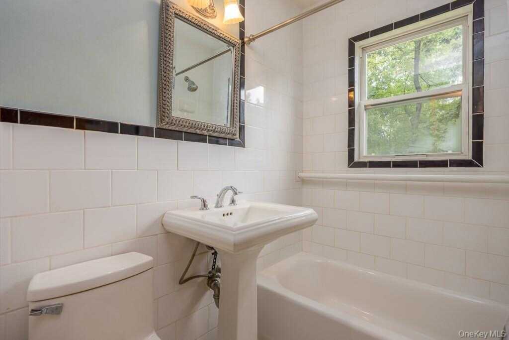 137 Blauvelt Road, Nanuet, NY 10954 - Photo 17 of 26