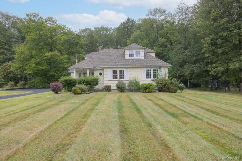 137 Blauvelt Road, Nanuet, NY 10954 - Photo 4 of 26