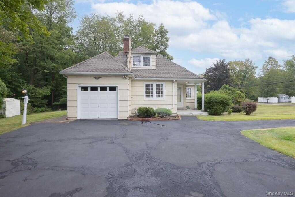 137 Blauvelt Road, Nanuet, NY 10954 - Photo 5 of 26