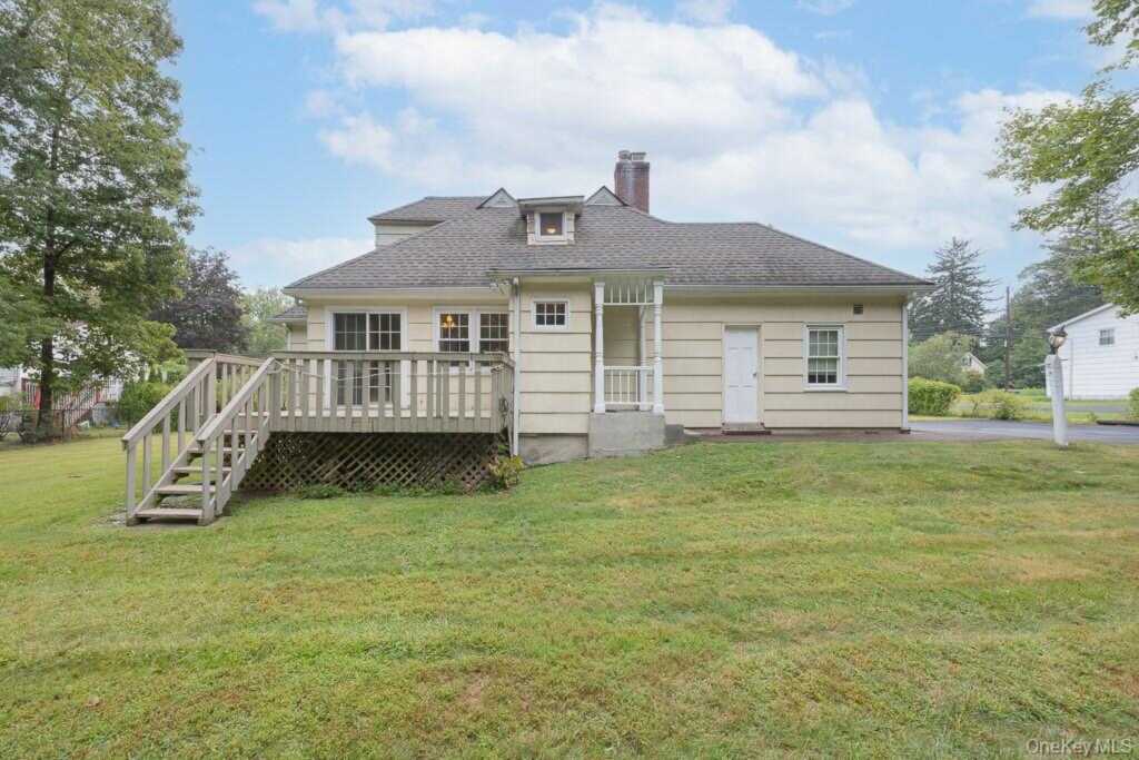 137 Blauvelt Road, Nanuet, NY 10954 - Photo 7 of 26