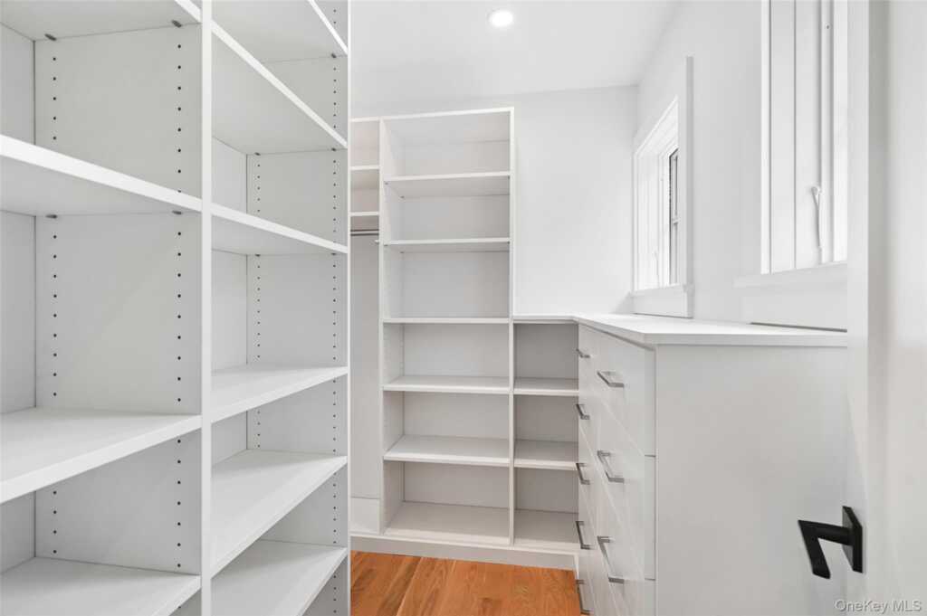 2 Lavender Lane, Rye, NY 10580 - Photo 14 of 32