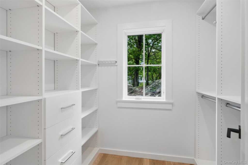 2 Lavender Lane, Rye, NY 10580 - Photo 17 of 32