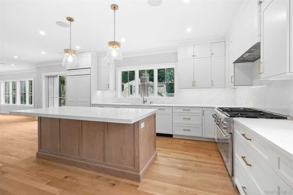 2 Lavender Lane, Rye, NY 10580 - Photo 8 of 32