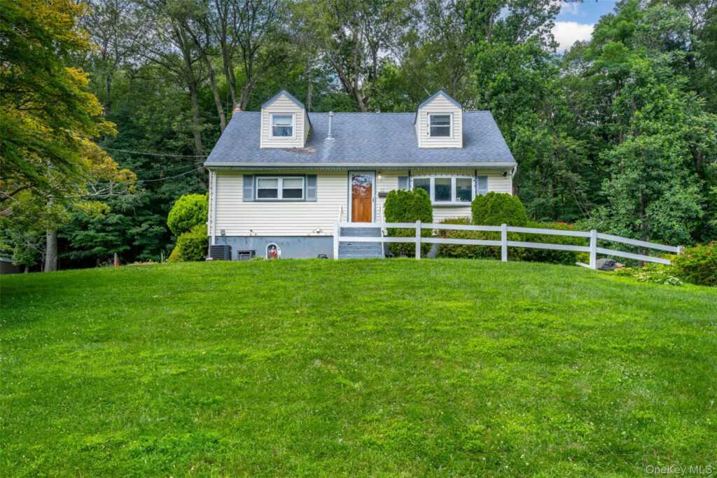 32 Badger Street, New City, NY 10956 - Photo 2 of 46