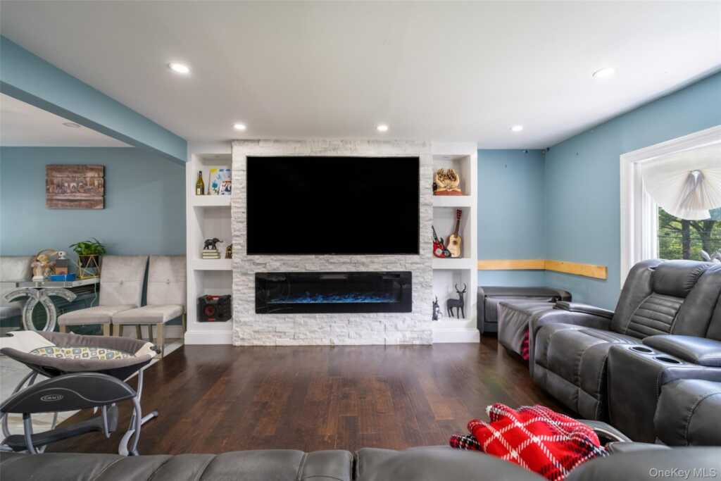 32 Badger Street, New City, NY 10956 - Photo 8 of 46