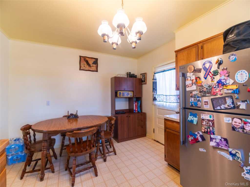 60 Lafayette Drive, Rye, NY 10573 - Photo 10 of 23