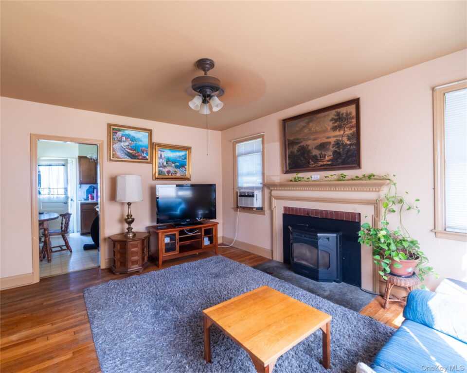 60 Lafayette Drive, Rye, NY 10573 - Photo 11 of 23