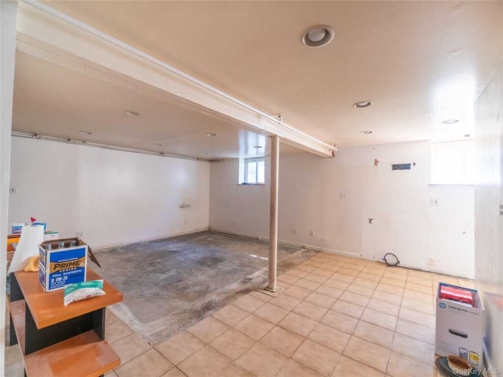 60 Lafayette Drive, Rye, NY 10573 - Photo 21 of 23
