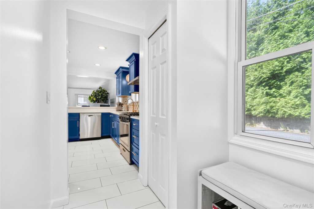 211 West Main Street, Stony Point, NY 10980 - Photo 6 of 29