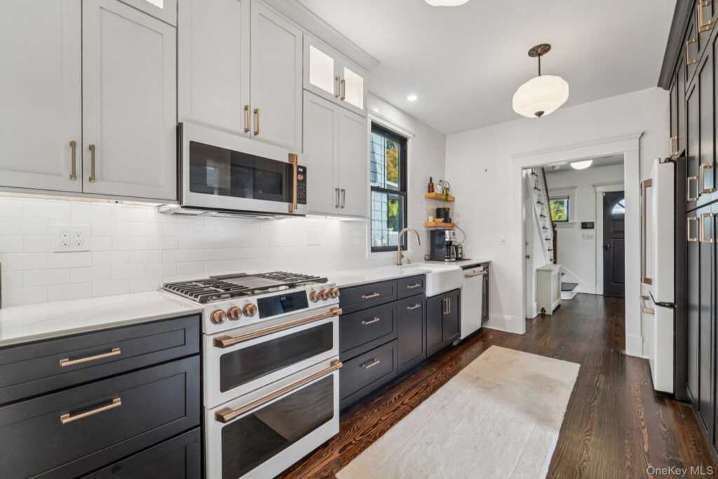 153 High Avenue, Nyack, NY 10960 - Photo 10 of 50