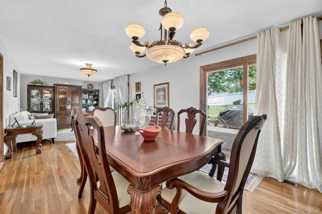 99 Spencer Drive, New Rochelle, NY 10801 - Photo 13 of 38