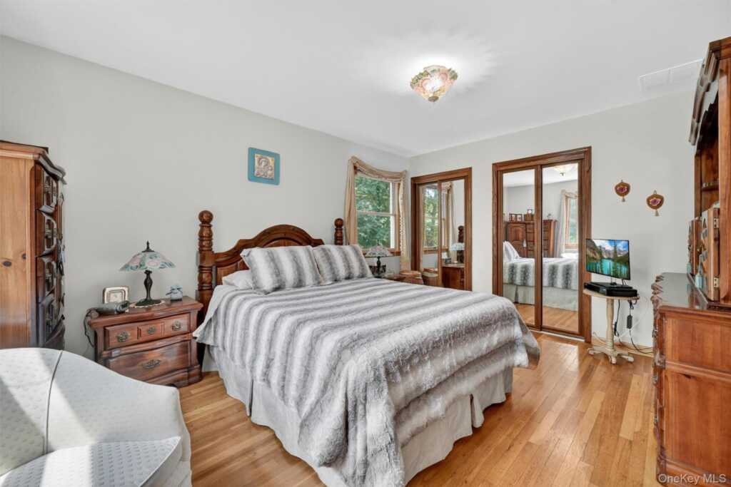 99 Spencer Drive, New Rochelle, NY 10801 - Photo 15 of 38