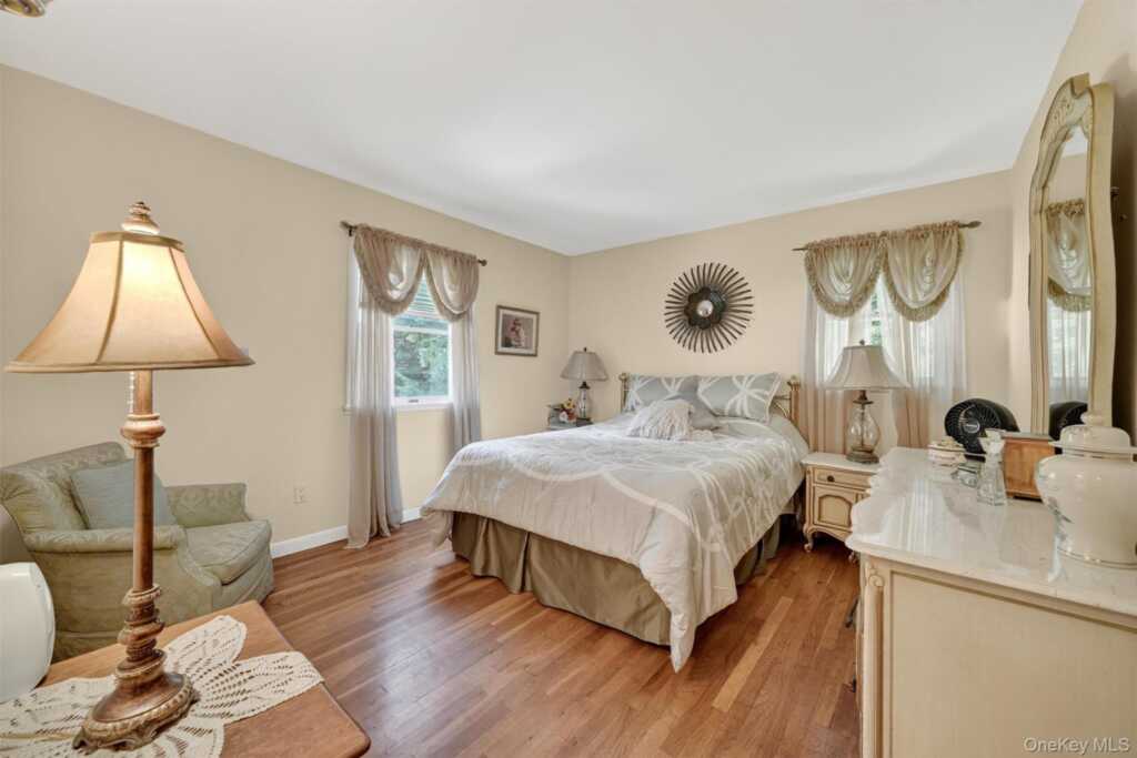 99 Spencer Drive, New Rochelle, NY 10801 - Photo 19 of 38