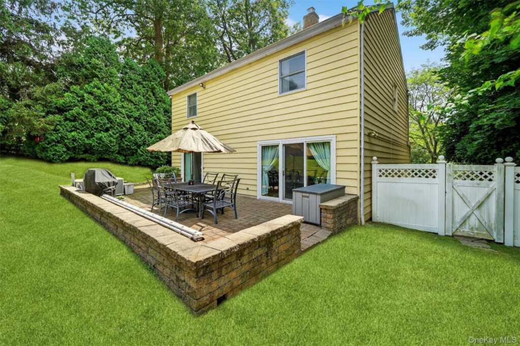 99 Spencer Drive, New Rochelle, NY 10801 - Photo 25 of 38