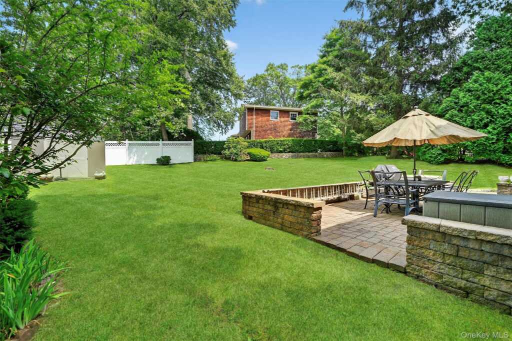 99 Spencer Drive, New Rochelle, NY 10801 - Photo 26 of 38