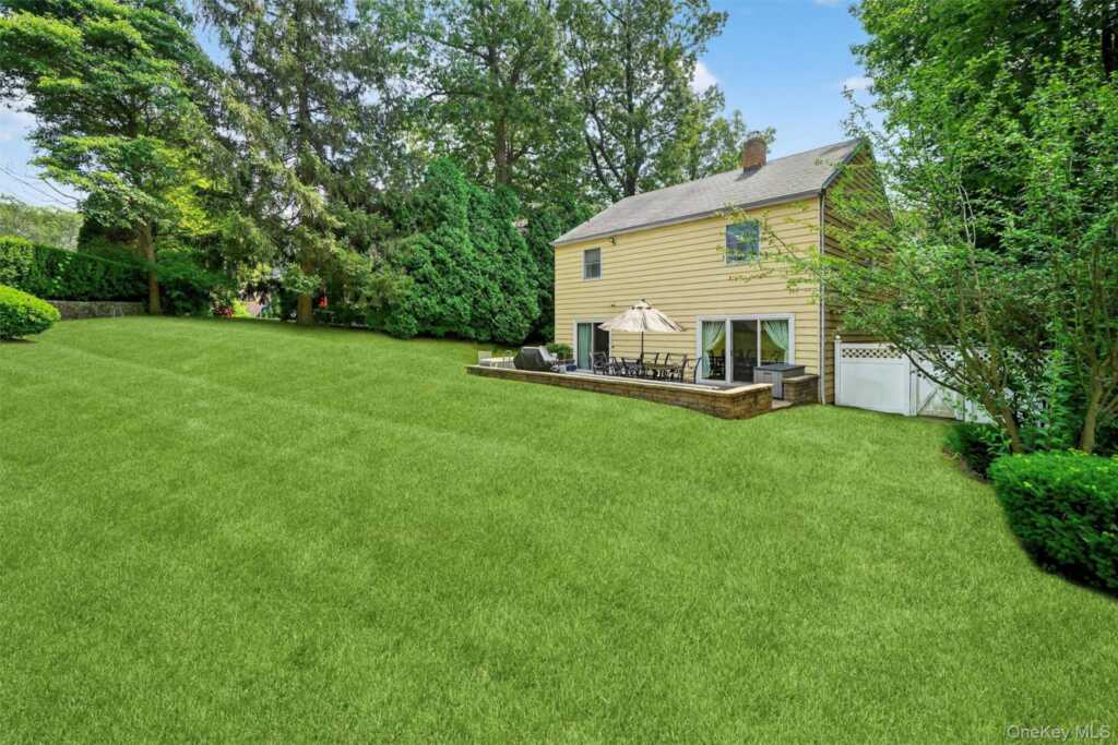 99 Spencer Drive, New Rochelle, NY 10801 - Photo 27 of 38