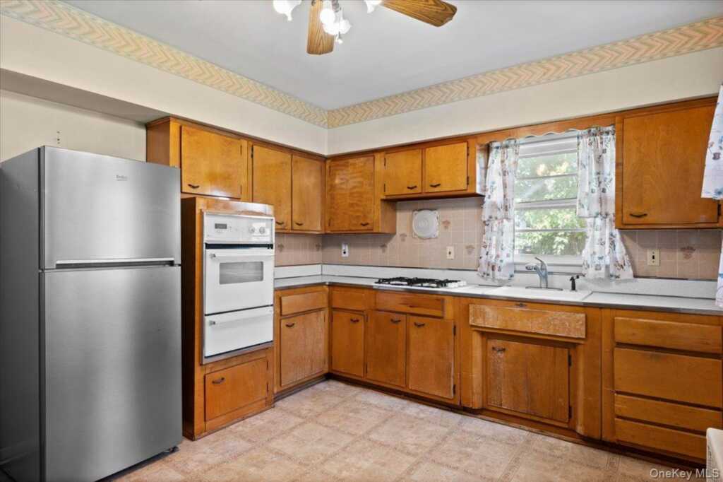 100 High Avenue, Nyack, NY 10960 - Photo 10 of 30