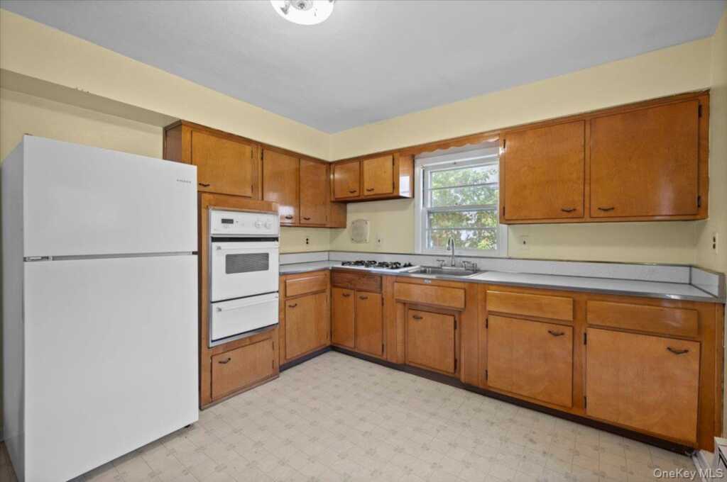 100 High Avenue, Nyack, NY 10960 - Photo 14 of 30
