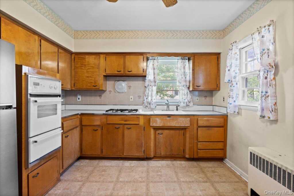 100 High Avenue, Nyack, NY 10960 - Photo 9 of 30