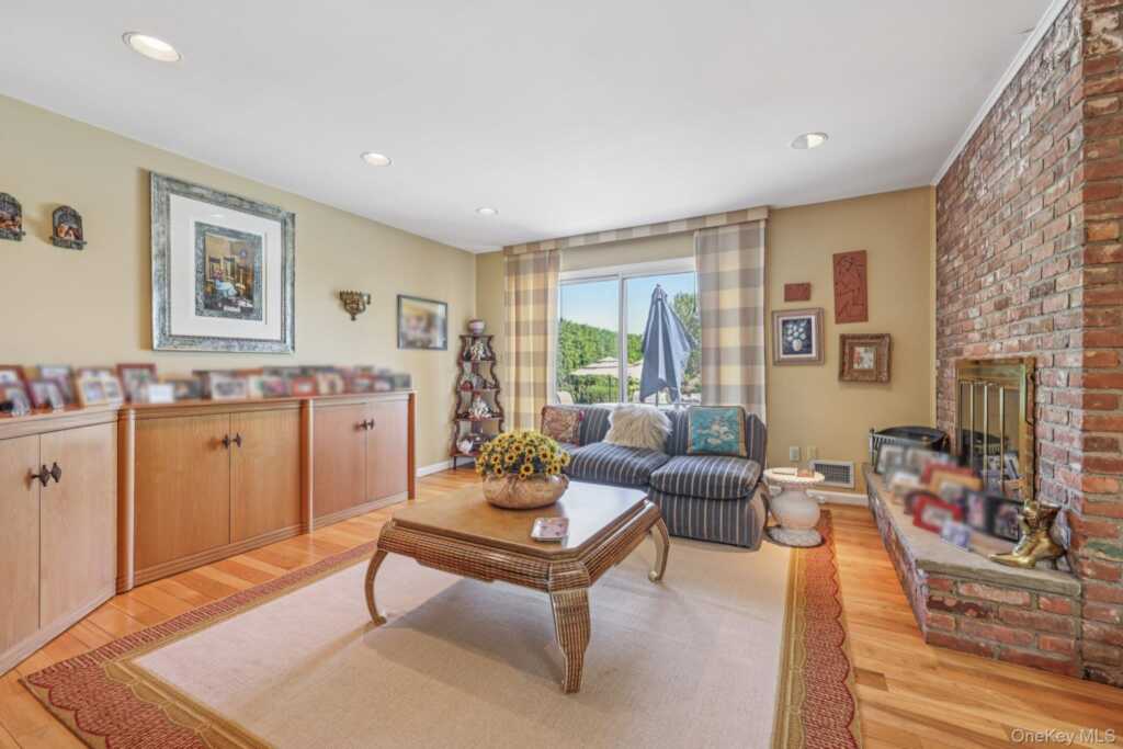 17 Magnolia Drive, Rye, NY 10573 - Photo 13 of 45