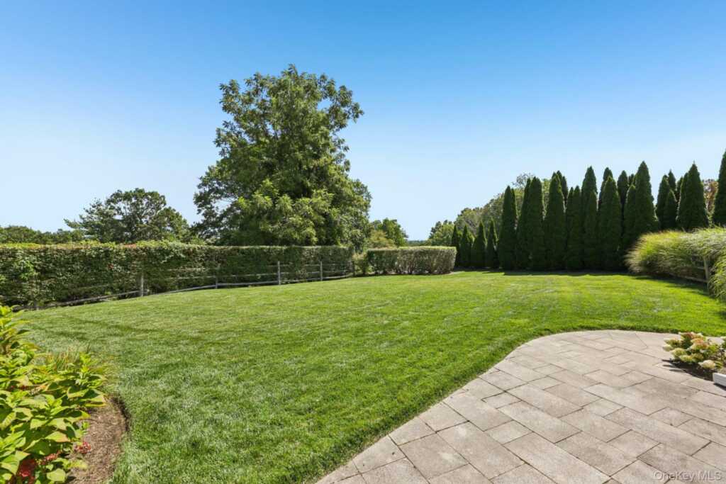 17 Magnolia Drive, Rye, NY 10573 - Photo 9 of 45