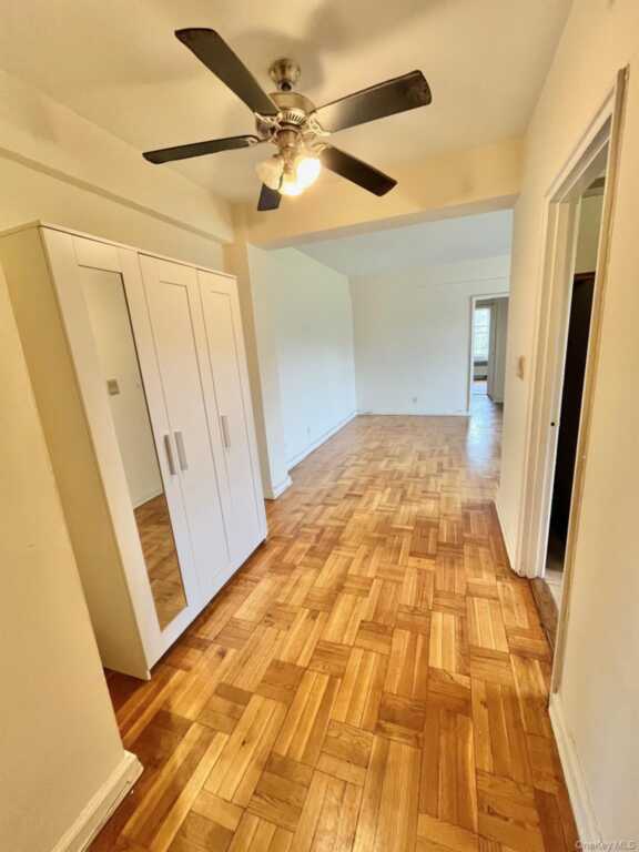 210 Pelham Road, Unit #4G, New Rochelle, NY 10805 - Photo 6 of 21