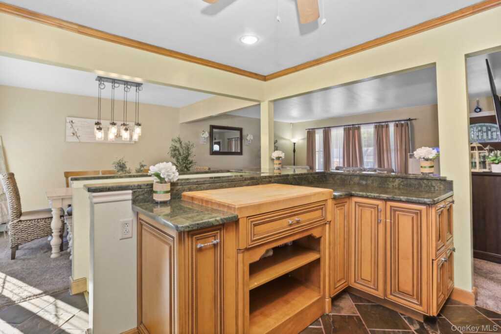 33 Easton Street, Stony Point, NY 10980 - Photo 10 of 41