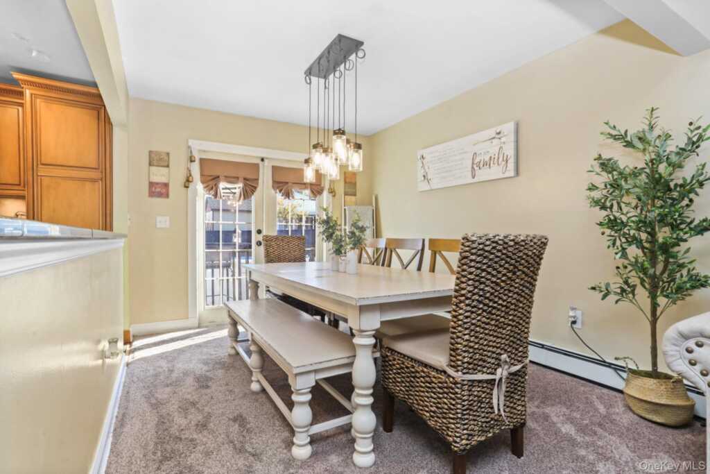 33 Easton Street, Stony Point, NY 10980 - Photo 5 of 41