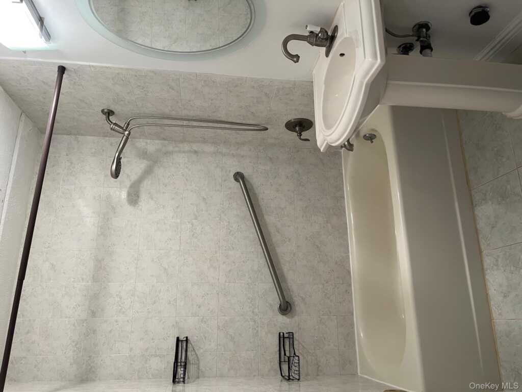 35 Park Avenue, Unit #3W, Suffern, NY 10901 - Photo 12 of 37