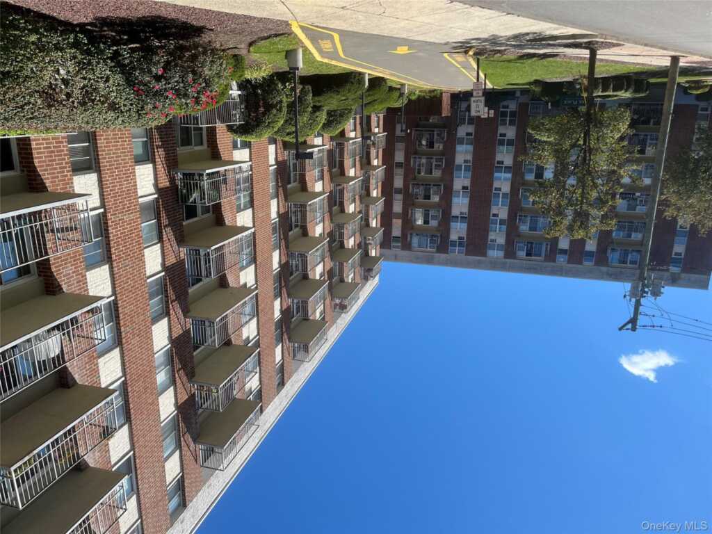 35 Park Avenue, Unit #3W, Suffern, NY 10901 - Photo 21 of 37