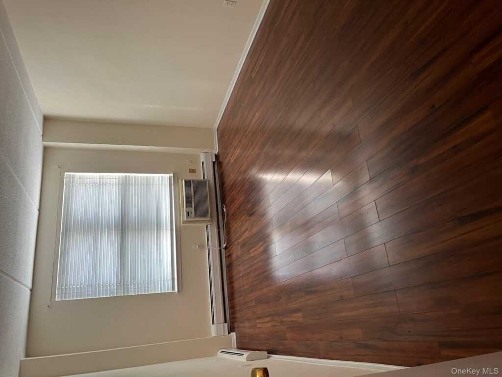 35 Park Avenue, Unit #3W, Suffern, NY 10901 - Photo 8 of 37