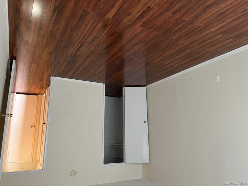 35 Park Avenue, Unit #3W, Suffern, NY 10901 - Photo 9 of 37