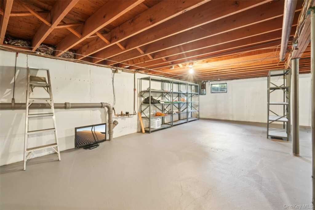 11 Kendall Drive, New City, NY 10956 - Photo 38 of 50