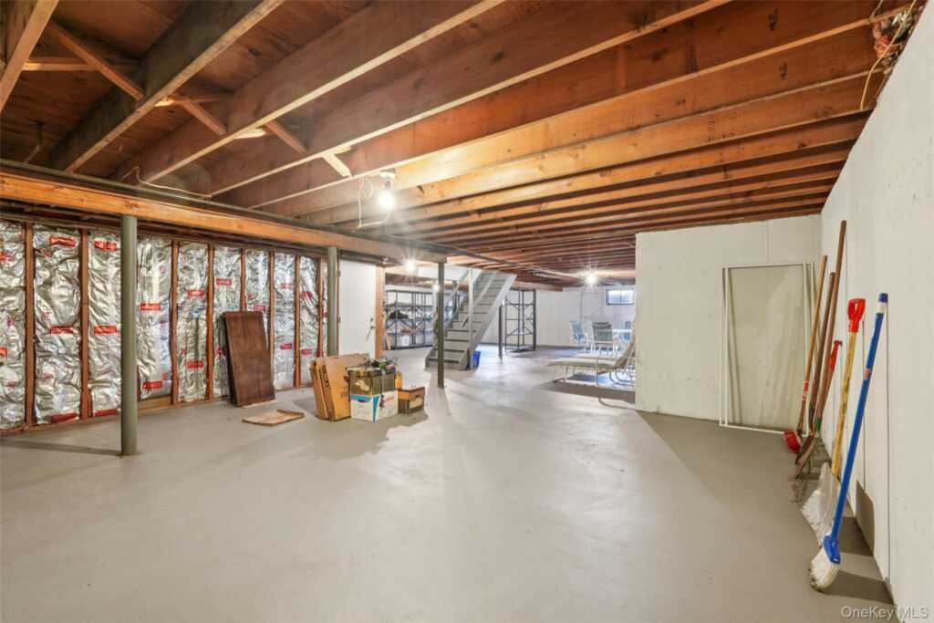 11 Kendall Drive, New City, NY 10956 - Photo 41 of 50