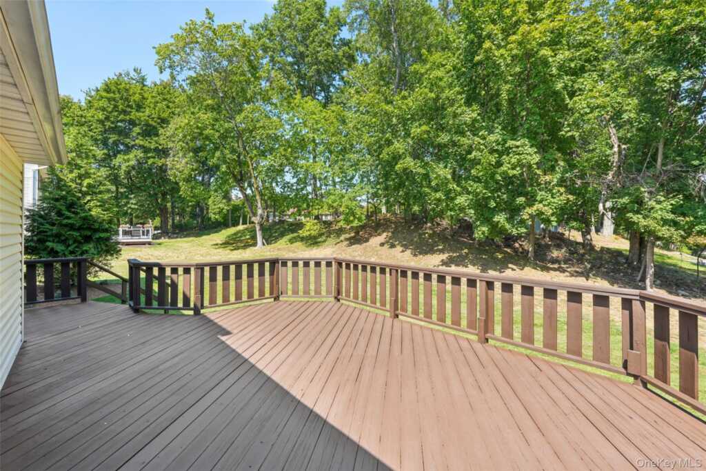 11 Kendall Drive, New City, NY 10956 - Photo 48 of 50