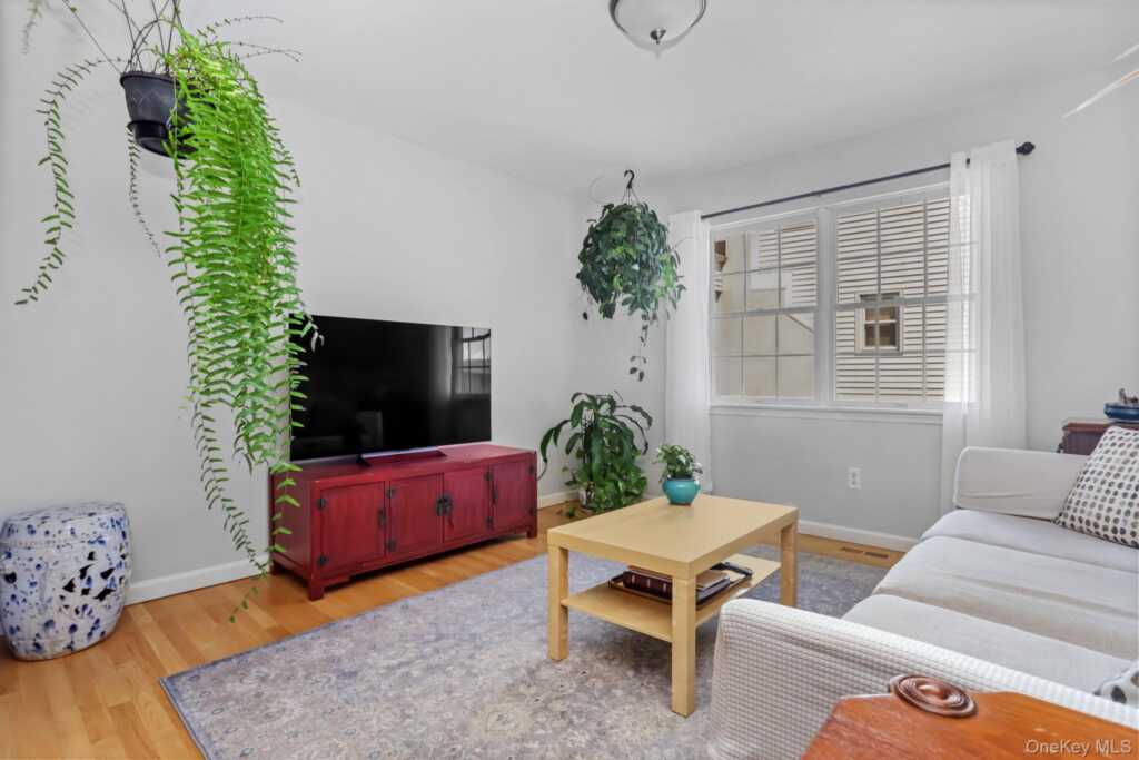 53 Linden Street, Rye, NY 10573 - Photo 12 of 46