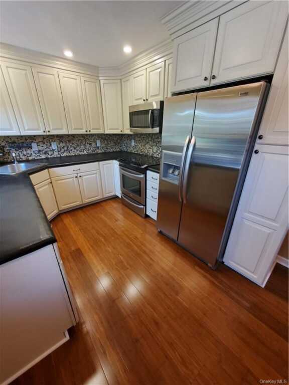 972 Sierra Vista Lane, Valley Cottage, NY 10989 - Photo 4 of 17