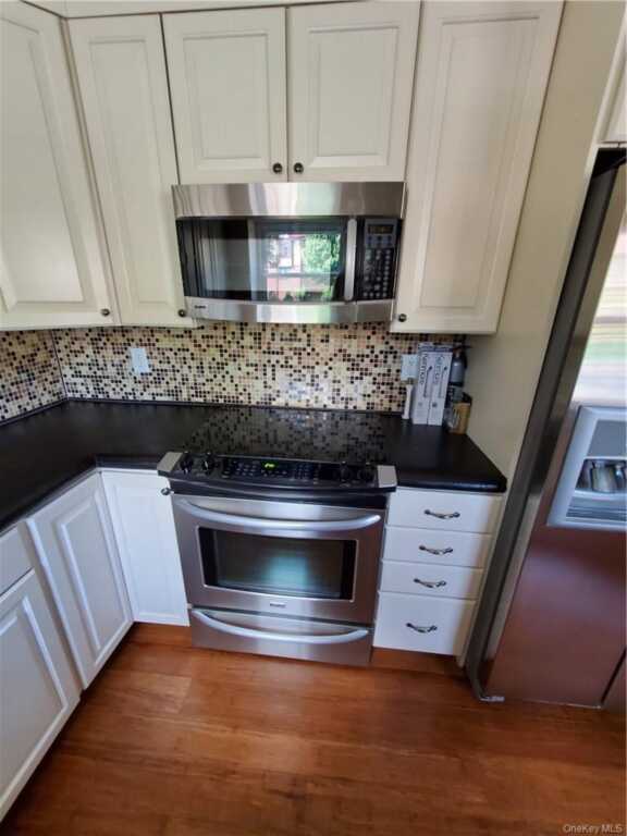 972 Sierra Vista Lane, Valley Cottage, NY 10989 - Photo 5 of 17