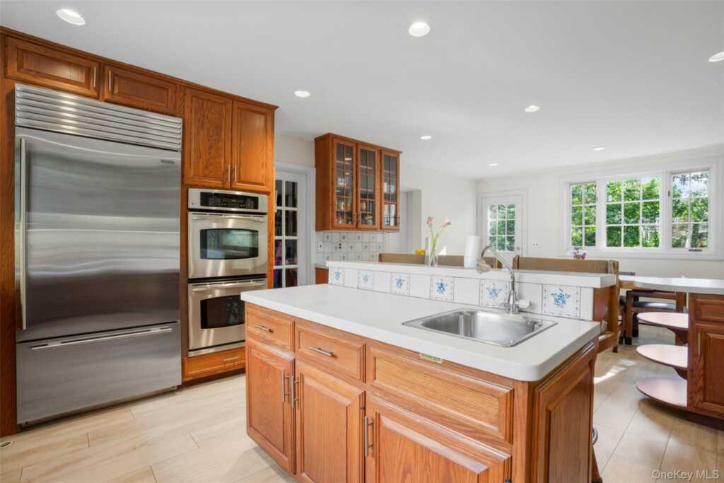 5 Antler Place, New Rochelle, NY 10804 - Photo 7 of 33