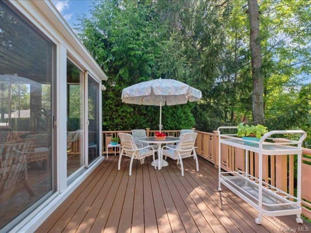 40 Cerreta Lane, New Rochelle, NY 10583 - Photo 14 of 22