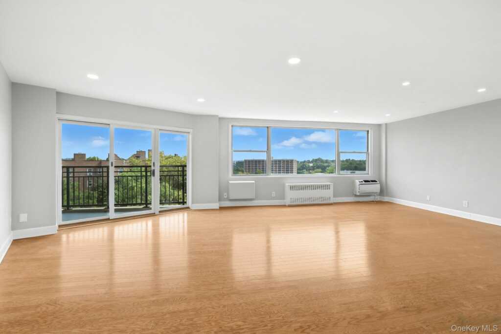 12 Old Mamaroneck Road, Unit #7C, White Plains, NY 10605 - Photo 17 of 46